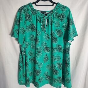 Lane Bryant Green Floral Blouse Size 18/20 – Plus Size Flowy Boho Tie Neck Top
